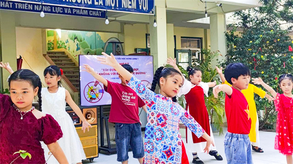 Hình ảnh tại trường8